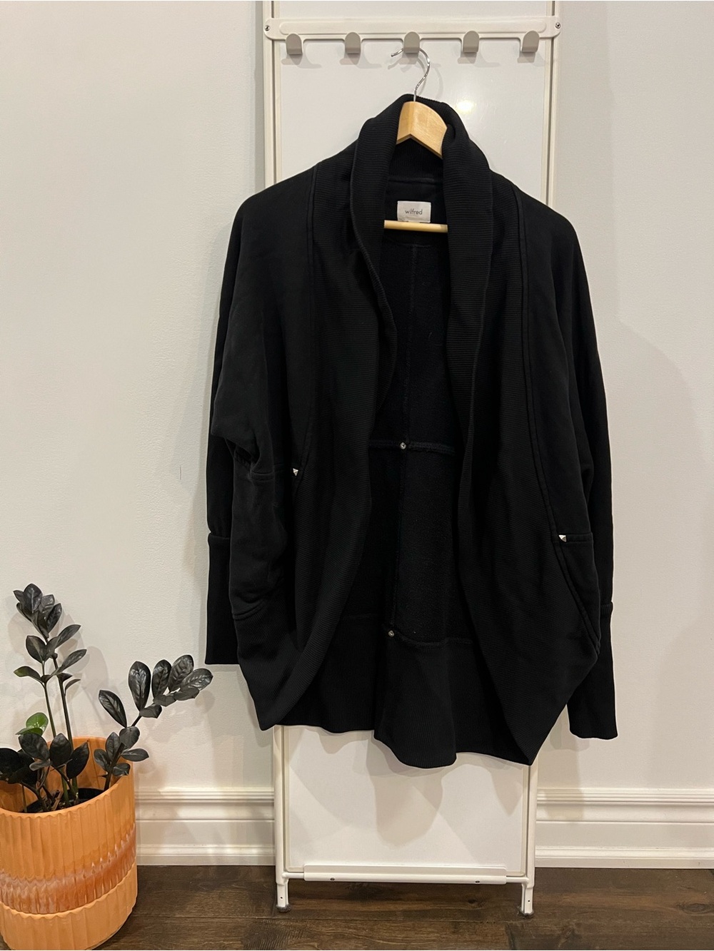 Wilfred Black Diderot Studded Shrug Sweater Large